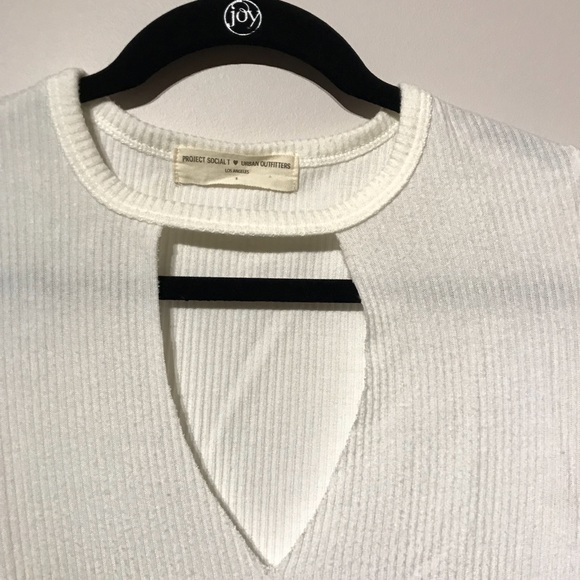 Urban Outfitters white cutout shirt - Picture 4 of 4